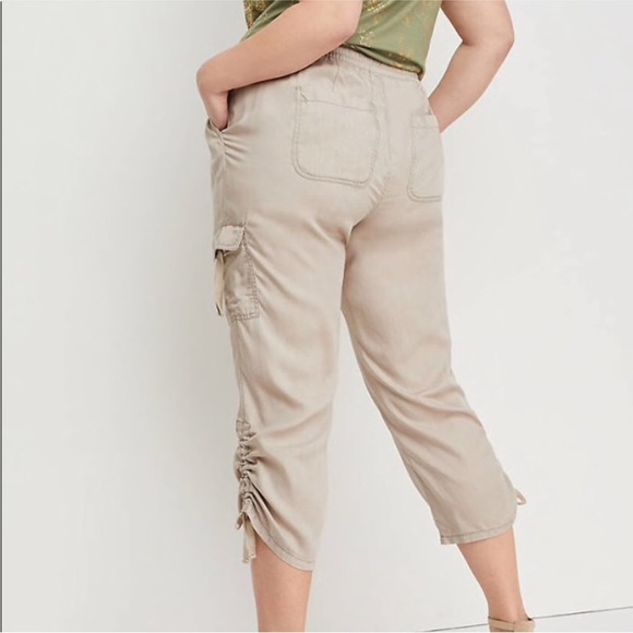 NWT! Lane Bryant Tan Lyocell Cargo Crop Pants 18/20 - Picture 2 of 10
